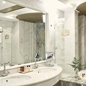 Suite Panoramic Pool View